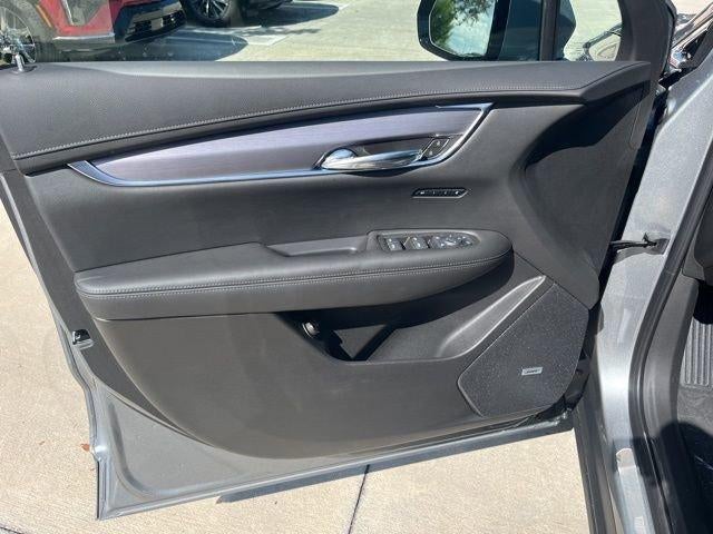 2025 Cadillac XT6 Luxury