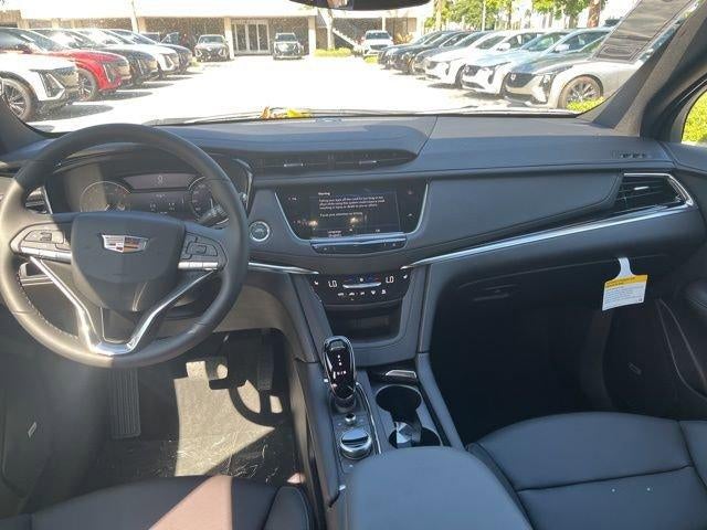 2025 Cadillac XT6 Luxury