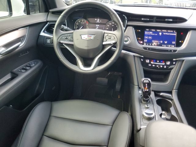 2024 Cadillac XT6 Luxury