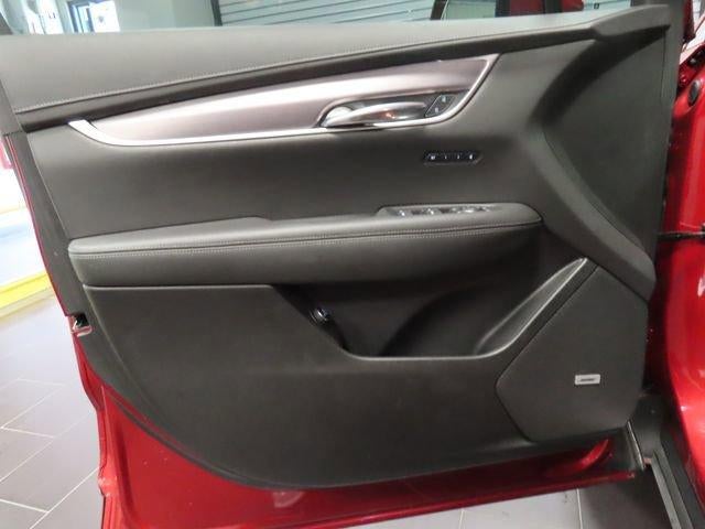2025 Cadillac XT6 Luxury