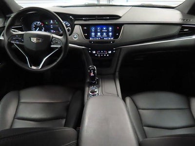 2025 Cadillac XT6 Luxury