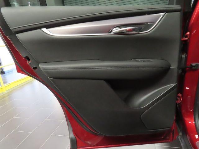 2025 Cadillac XT6 Luxury