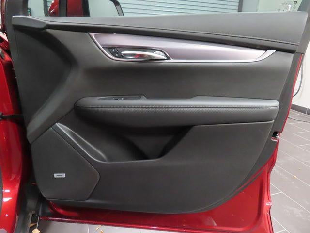 2025 Cadillac XT6 Luxury