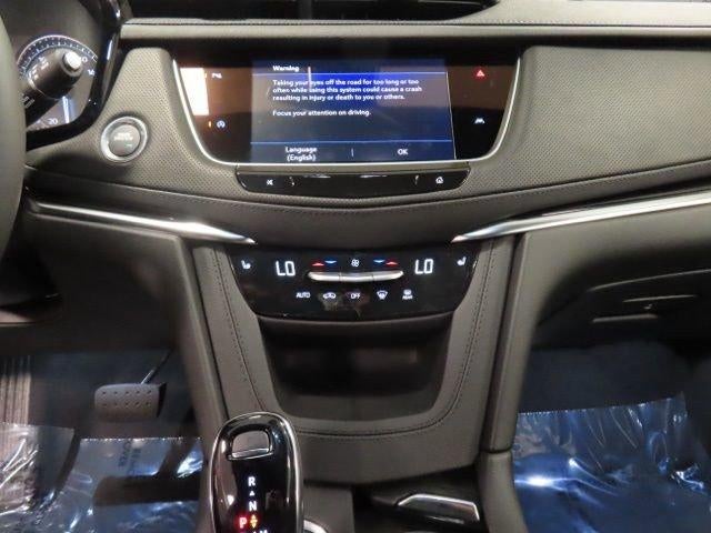 2025 Cadillac XT6 Luxury