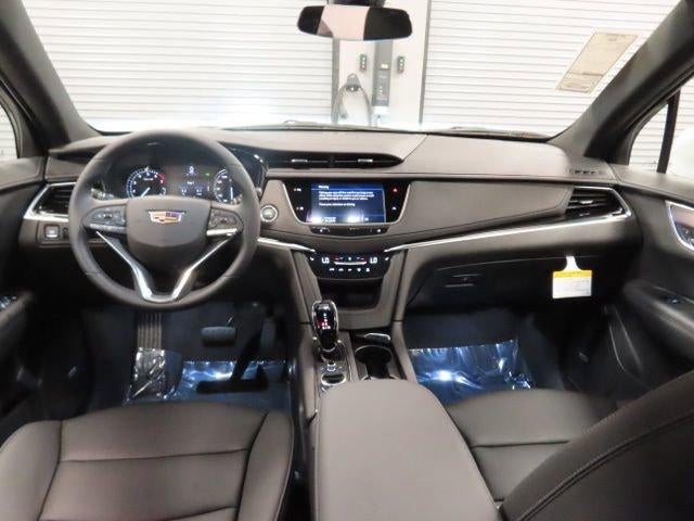 2025 Cadillac XT6 Luxury