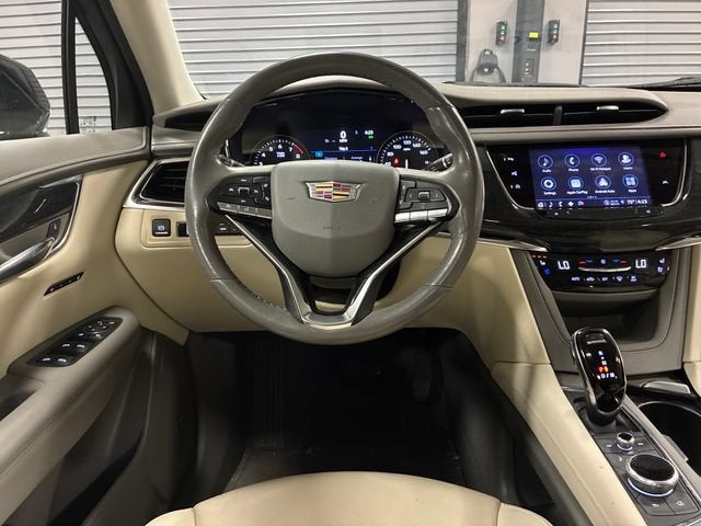 2022 Cadillac XT6 Premium Luxury