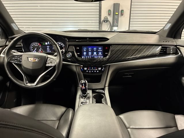 2025 Cadillac XT6 Premium Luxury