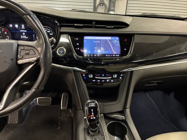 2023 Cadillac XT6 Sport