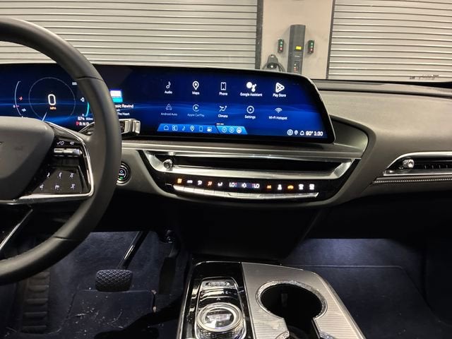2024 Cadillac LYRIQ Tech
