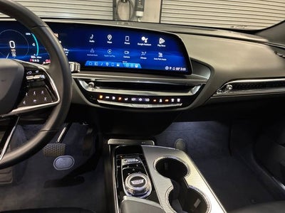 2024 Cadillac LYRIQ Tech