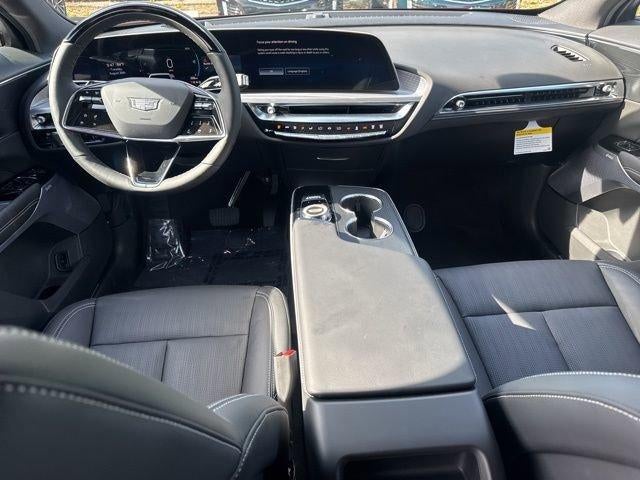 2025 Cadillac LYRIQ Sport 2