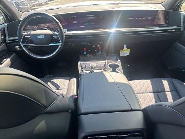 2026 Cadillac ESCALADE IQL Sport