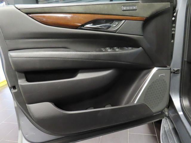 2019 Cadillac Escalade Luxury