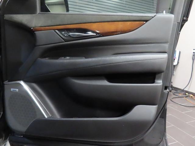 2019 Cadillac Escalade Luxury