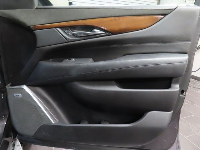 2018 Cadillac Escalade Luxury