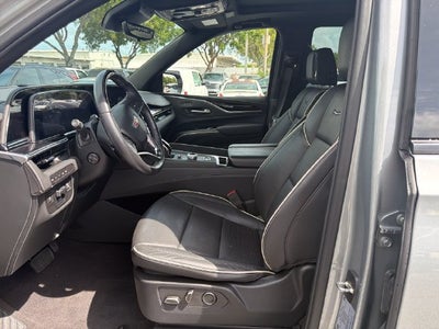 2024 Cadillac Escalade Sport