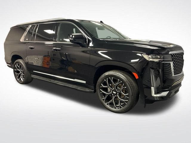 2022 Cadillac Escalade ESV Luxury