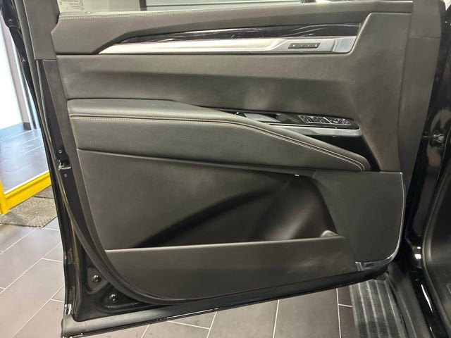 2025 Cadillac Escalade Sport