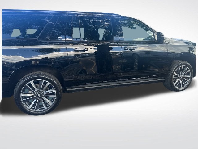 2025 Cadillac Escalade ESV Sport