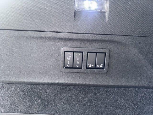 2025 Cadillac ESCALADE IQ Luxury 1