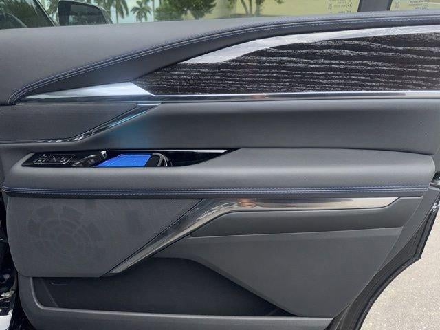 2025 Cadillac ESCALADE IQ Luxury 1