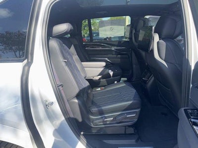 2025 Cadillac ESCALADE IQ Luxury 1