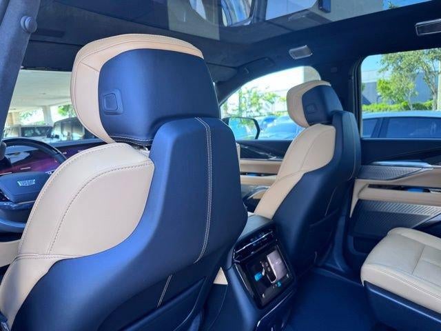 2025 Cadillac ESCALADE IQ Luxury 2