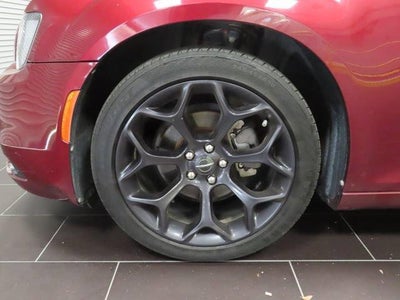 2019 Chrysler 300 Touring