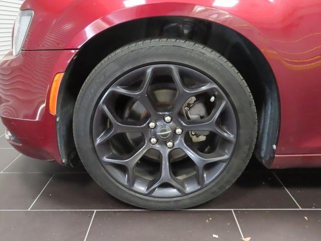 2019 Chrysler 300 Touring