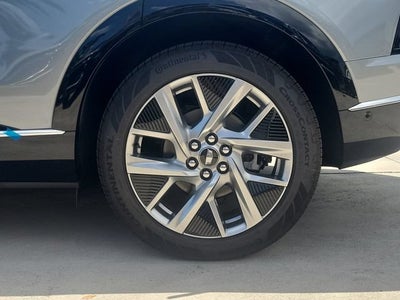 2027 Cadillac OPTIQ Luxury