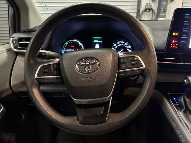 2021 Toyota Sienna LE