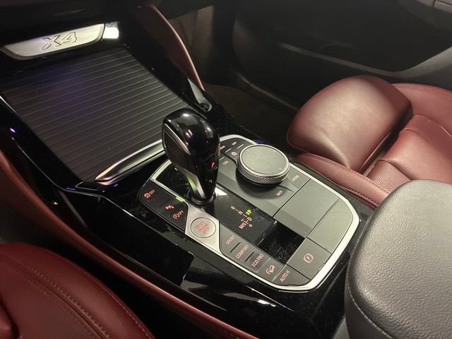 2023 BMW X4 xDrive30i