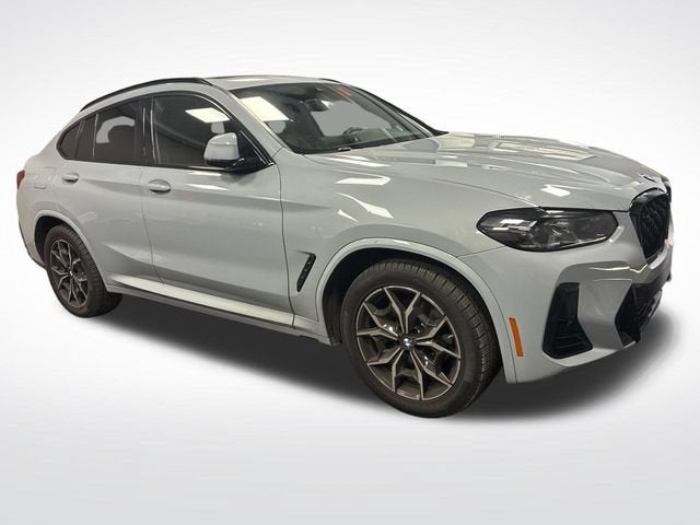 2023 BMW X4 xDrive30i