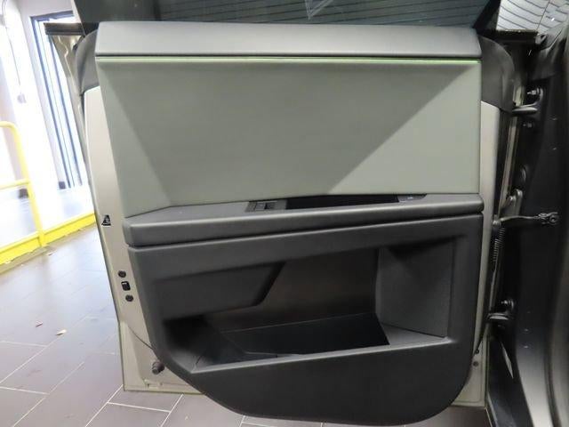 2024 Tesla Cybertruck Cyberbeast