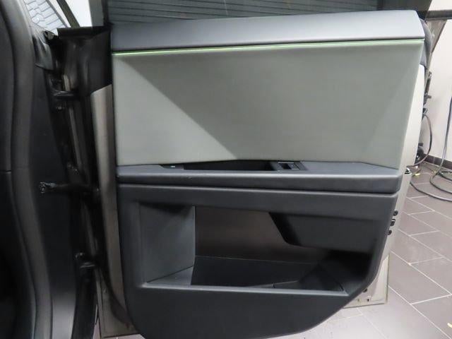 2024 Tesla Cybertruck Cyberbeast