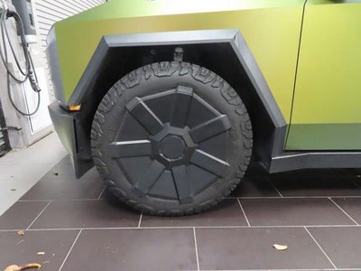 2024 Tesla Cybertruck Cyberbeast