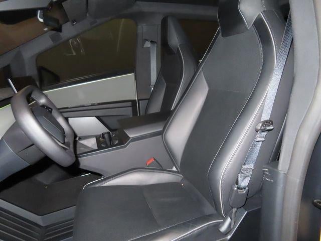 2024 Tesla Cybertruck Cyberbeast