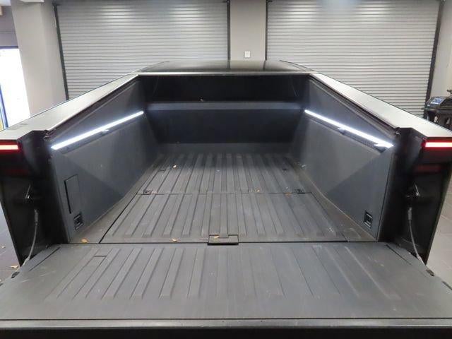 2024 Tesla Cybertruck Cyberbeast