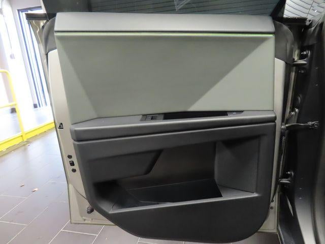 2024 Tesla Cybertruck Cyberbeast