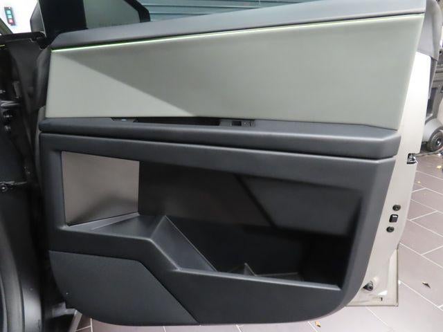 2024 Tesla Cybertruck Cyberbeast