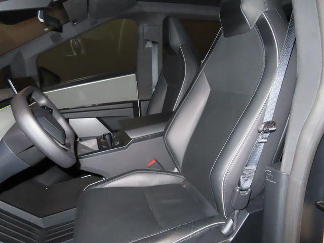 2024 Tesla Cybertruck Cyberbeast