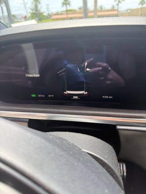 2022 Tesla Model X Base