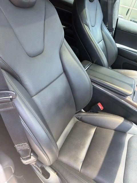 2022 Tesla Model X Base