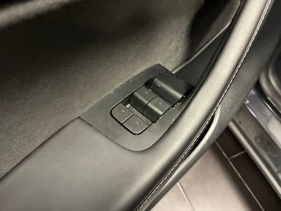 2024 Tesla Model Y Base