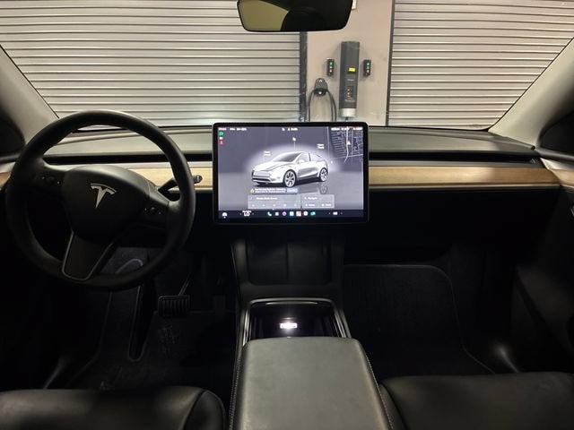 2024 Tesla Model Y Base