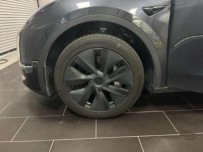 2024 Tesla Model Y Base