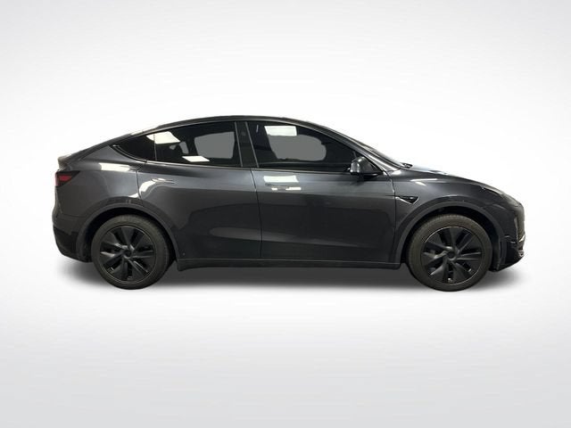 2024 Tesla Model Y Base