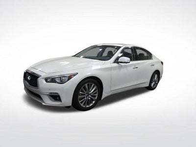 2023 INFINITI Q50 LUXE