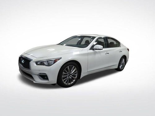 2023 INFINITI Q50 LUXE