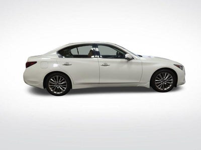 2023 INFINITI Q50 LUXE